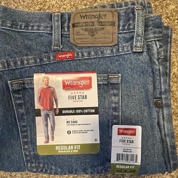 Wrangler NWT Regular Fit Five Star 100% Cotton Mens Jeans Size 40x28 - Picture 4 of 4